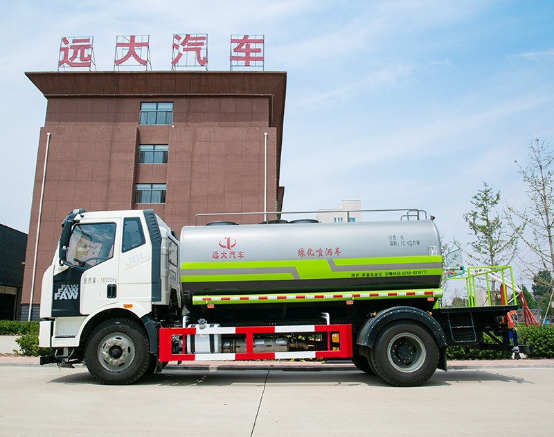 6方绿化喷洒车