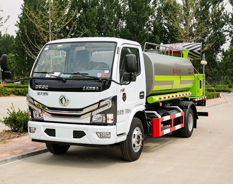 环卫洒水车
