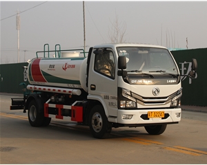 洒水车